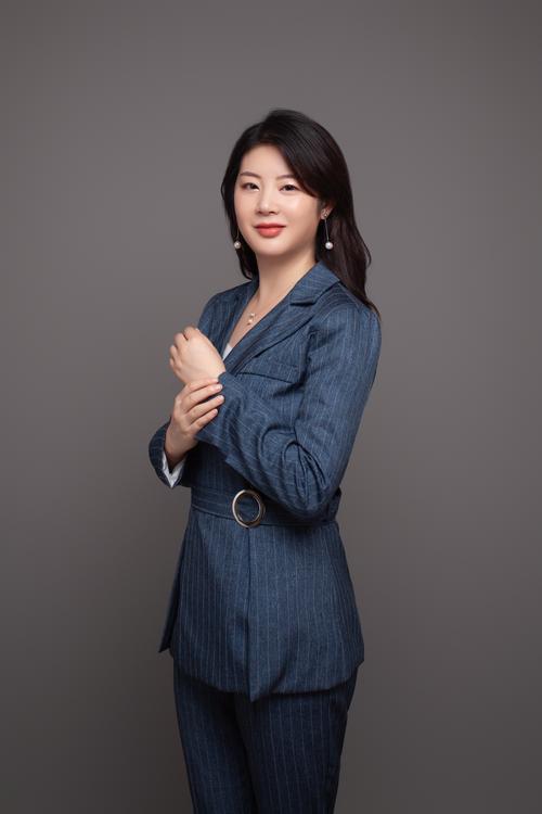 王雪律师荣获2018-2020年度四川省优秀青年律师称号